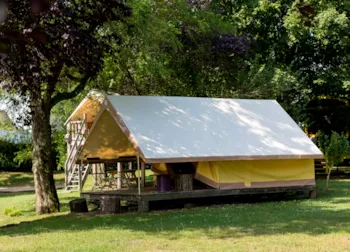 Mietunterkunft - Zelt Canada 7 M² - 1 Zimmer / Überdachte Terrasse - Ohne Sanitärausstattung - Sites et Paysages Touristique De Gien