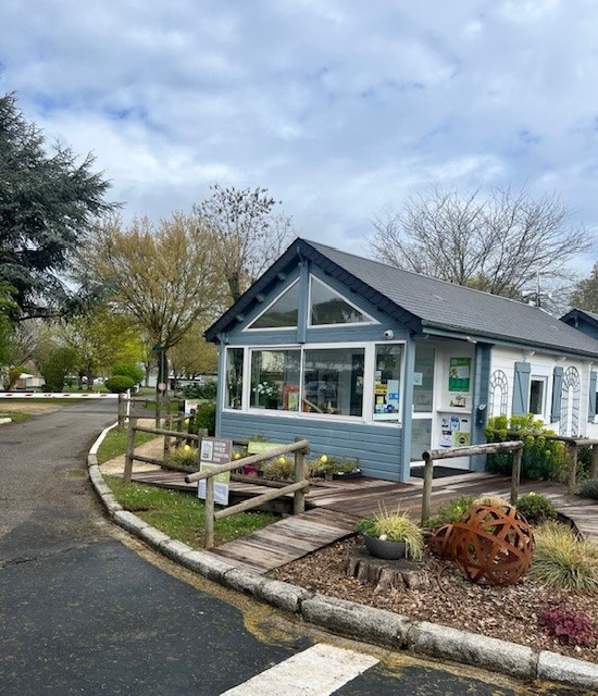 CAMPING TOURISTIQUE DE GIEN