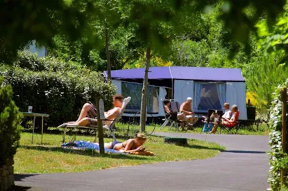 Piazzola: Auto + Tenda O Roulotte + Elettricità 10A