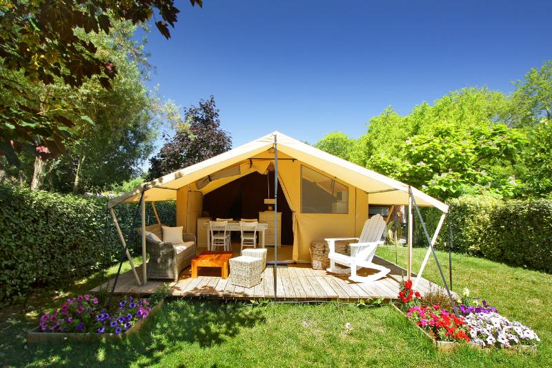 Location - Tente Lodge Insolite Nature  2 Ch. Sans Sanitaire - Camping Sites et Paysages Le Moulin de Sainte Anne