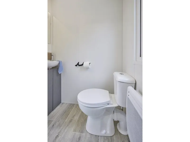 Emplacement Premium 2/6 Pers. Avec Sanitaires Privatifs + Élec.10A