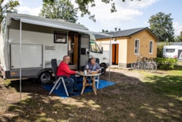 Kampeerplaats(en) - Totaalcomfort - Ongeveer 130M2 Met Hond - Elektriciteit 10A - De Schatberg