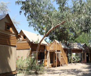 Mietunterkunft - Cabane Nid - Camping l’Oasis & California