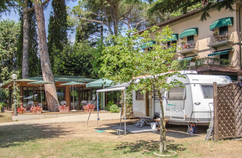 Piazzola Caravan + Auto