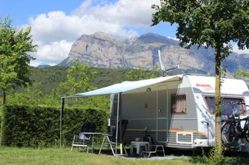 Stellplatz Auto + Zelt oder Wohnwagen + Strom