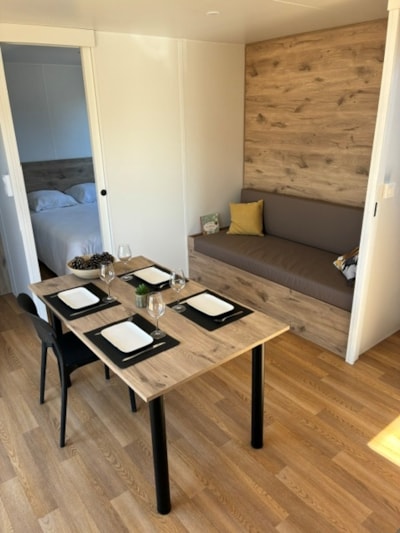 Le GUZET Premium Mobile Home: Spacious Comfort