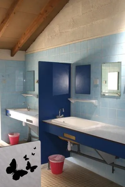 Emplacement - Véhicule - Caravane, Tente Ou Camping-Car