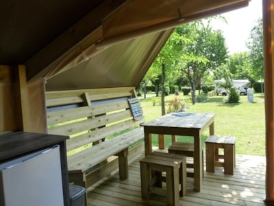 Ecolodge  2 chambres -  sanitaire du camping — 2