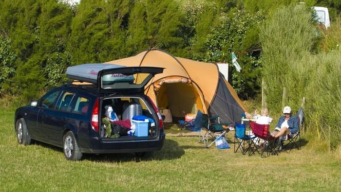 Kampeerplaats Strand CLASSIC + auto