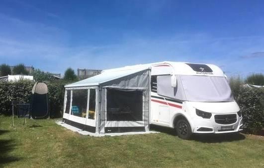 Kampeerplaats Platteland  OPEN AIR + auto (+100m2)