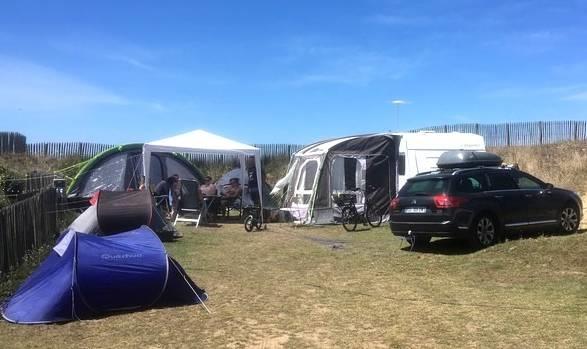 Emplacement - Emplacement Mega Family + Véhicules (180M2) - Camping La Plage de Treguer
