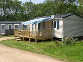 Mietunterkunft - Mobilheim 31M²  Mit Elternsuite Und Halbüberdachte Terrasse 15M² - Meerblick - Camping Le Varquez-sur-Mer