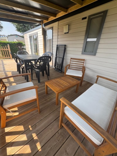 2-bedroom mobile home, 31 m², sleeps 4–6, spacious and comfortable, with dishwasher and a 160-bed