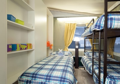 LODGE TENT (by Vilanova Park) — 5