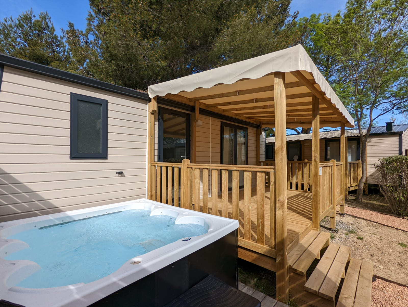 Location - Family Luxe 24M² - Jacuzzi - Climatisation - Tv - Camping Koawa Beau Rivage