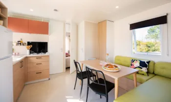Mietunterkunft - Mobilheim Ciela Confort Compact - 3  Zimmer- Blick Auf Das Becken - Camping Beau Rivage