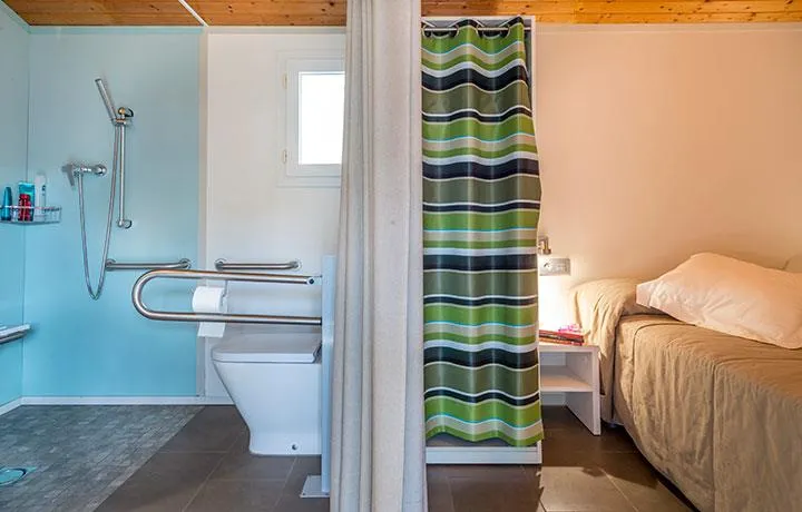 Bungalow Stel 4 Climatisation + Voiture/ Pmr – Adapté Pour Personnes À Mobilité Réduite