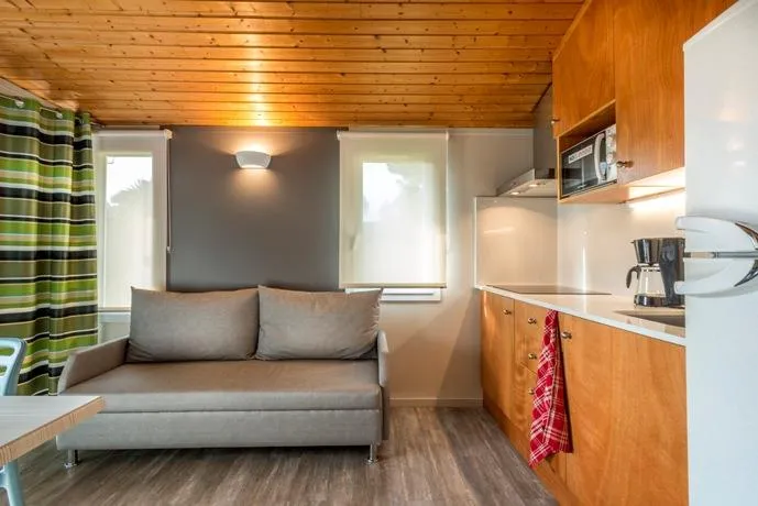 Bungalow Stel 4 Climatisation + Voiture/ Pmr – Adapté Pour Personnes À Mobilité Réduite