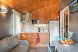 Mietunterkunft - Bungalow Stel 4 Klimaanlage + Auto/ Behindertengerecht - Stel Camping & Bungalow Resort