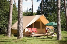 Accommodation - Canadian Tent - Huttopia Rambouillet