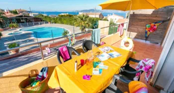 Mietunterkunft - Wohnung 3 Zimmer Zwischengeschoss - 2 Schlafzimmer -  Klimaanlage Und Tv - Blick Aufs Meer-Schwimmbad - International Village Sport & Spa