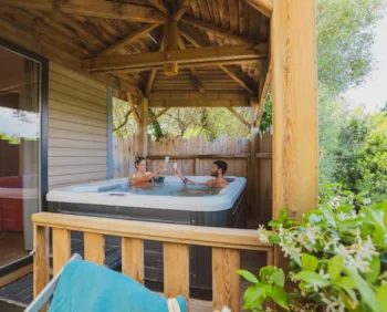 Mietunterkunft - Mobilheim Mooréa 52 M² - 3 Räume - 2 Schlafzimmer - Jacuzzi - Klimaanlage - International Village Sport & Spa