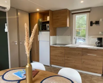 Mietunterkunft - Mobilheim Créole 32 M² - 3 Räume - 2 Schlafzimmer - Privat Jacuzzi - Klimaanlage - International Village Sport & Spa