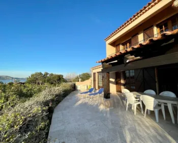 Mietunterkunft - Villa Nine - Meerblick 130M² Klimatisiert - International Village Sport & Spa
