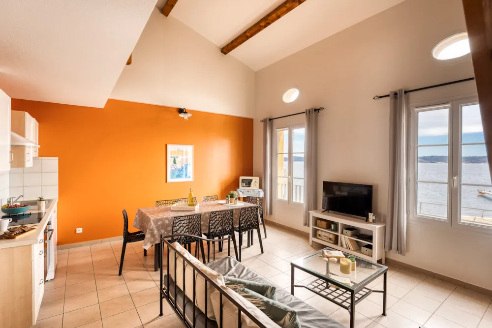 Location - 3 Pieces Mezzanine Vue Mer - 7 Personnes - 68 M² - Résidence de Vacances LA GABINIERE