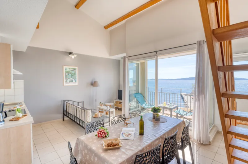 3 Pieces Mezzanine + Loggia - Vue Mer - 7 Personnes - 68 M²