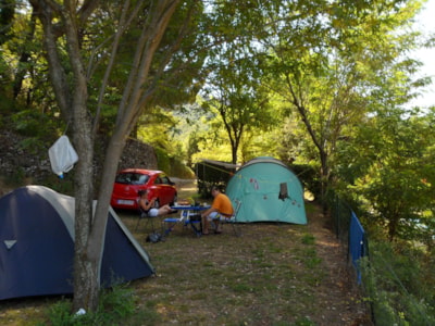 Comfort pitch with electricity 10 A (1 tent , caravan or motorhome/ 1 vehicle) — 3