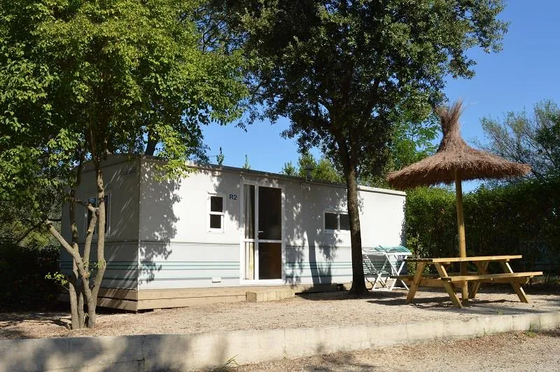 Location - Mobil-Home Roller Standard 23M2 (2 Chambres) + Paillotte - Flower CAMPING LES FAUVETTES