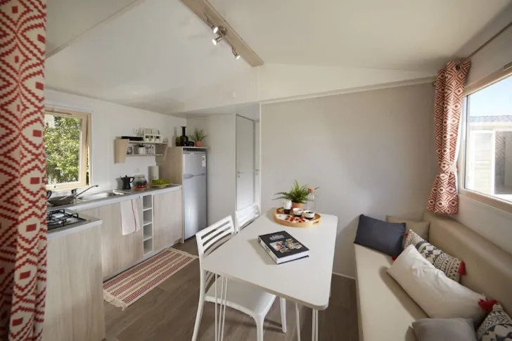 Mobil-Home Evo Premium 23M² (2 Chambres) + Terrasse Intégrée 7M² + Clim + Tv + Lv