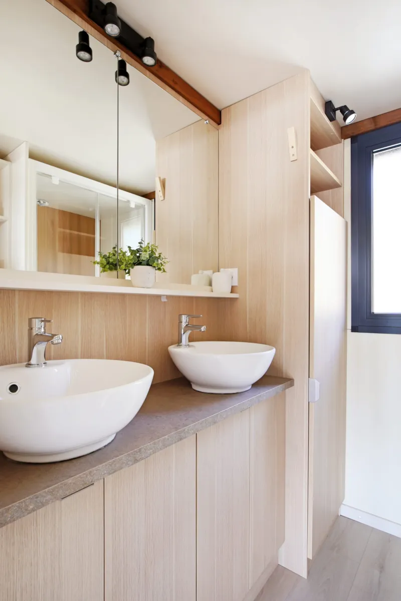 Mobil-Home Portland Premium 35M² (3 Chambres) + Terrasse Couverte 17M² + Clim + Lv + Plancha Gaz