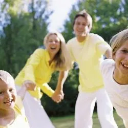 Location - Roulotte (Séjour Famille) Climatisée / Kit Petit Déjeuner 1Er Matin / 5 Pers Inclus / Spa En Option - image n°2 - Roulottes et Cabanes de Saint Cerice