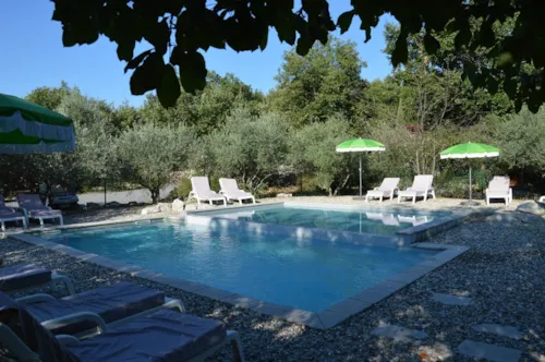 Location - Cabane De Sam Climatisée ( Petite Maison De Famille, Spa Privatif Sur La Terrasse ) / 5 Pers Inclus - image n°7 - Roulottes et Cabanes de Saint Cerice