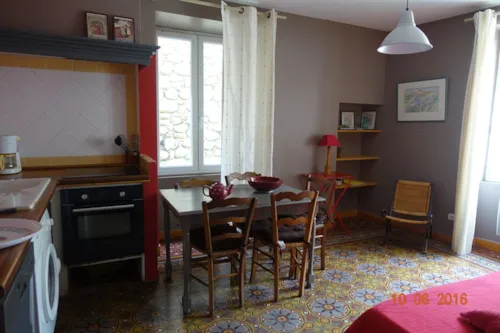 Mietunterkunft - Ferienhaus - image n°3 - Roulottes et Cabanes de Saint Cerice