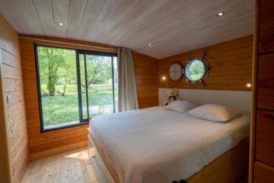 Toue cabanée - House boat
