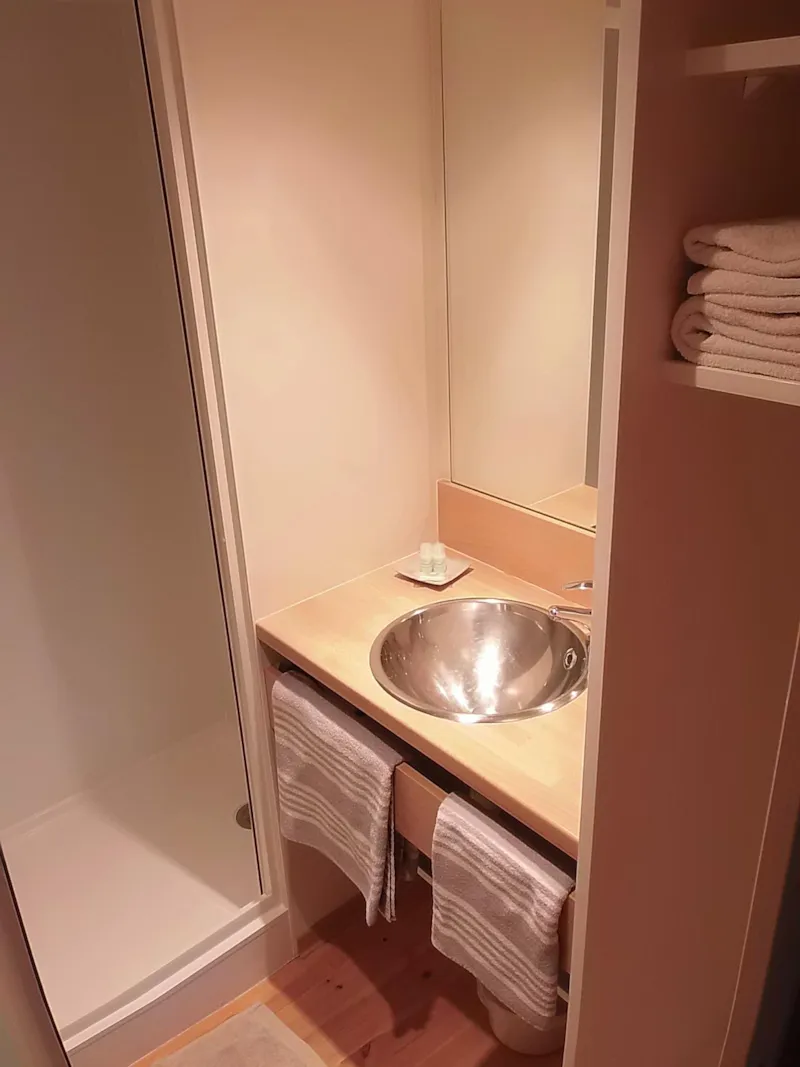 Cabane-Chalet Familial, Location Courts Séjours.