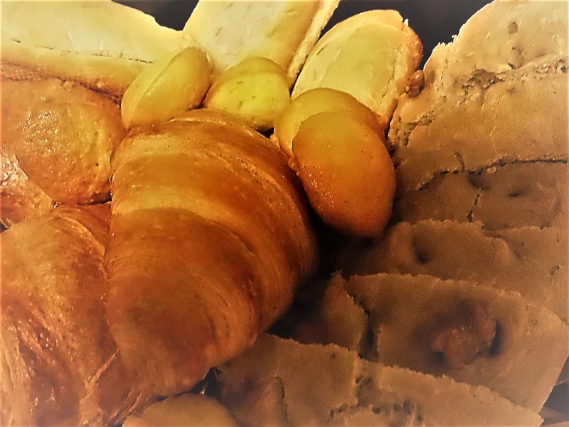 Nuit En Roulotte. Formule B&B,Petits Déjeuners Inclus.