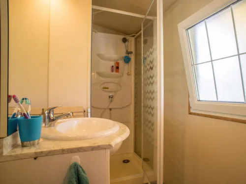 Accommodation - Mobil-Home 6/8 Places, 32M² (3 Bedrooms). Tv - image n°7 - Camping Coeur d'Ardèche