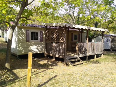 Mobil-home 6/8 places, 32m² (3 Bedrooms). TV — 1