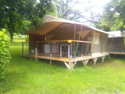 Mietunterkunft - Kleine Lodge 20M² (2 Zimmer) Ohne Wc - image n°1 - Camping Coeur d'Ardèche