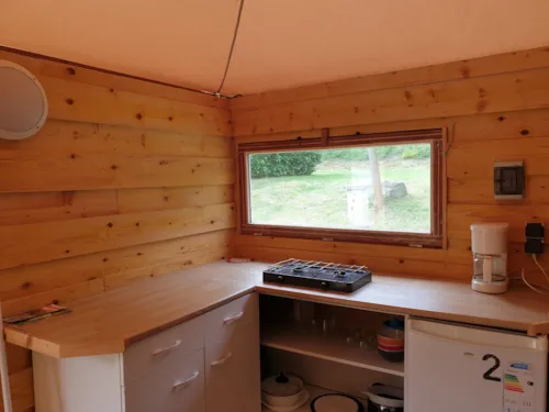 Location - La Cabane 16M² (2 Chambres) Sans Sanitaires - image n°3 - Camping Coeur d'Ardèche
