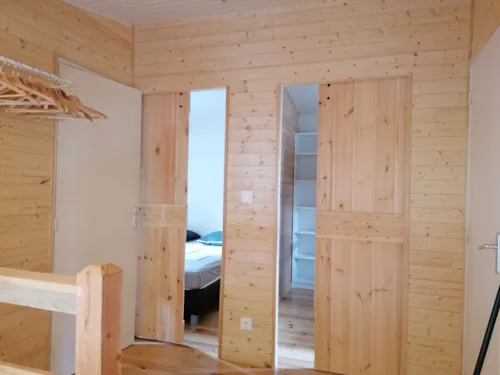 Mietunterkunft - 5-Personen-Chalet, Klimatisiert Mit Tv Und Geschirrspüler - image n°2 - Camping Coeur d'Ardèche