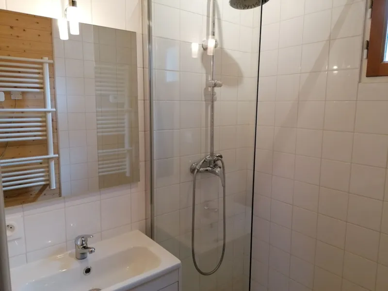 Chalet Avec Spa 5 Places, Climatisé, Lave Vaisselles Et Tv