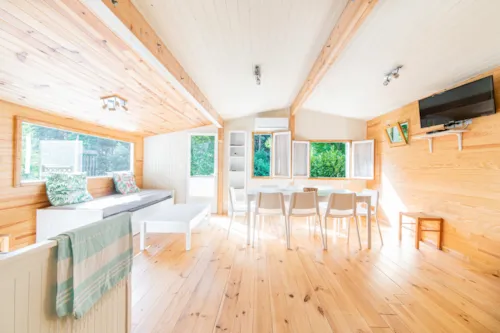 Accommodation - Grand Luxury Chalet 10 People - image n°3 - Camping Coeur d'Ardèche