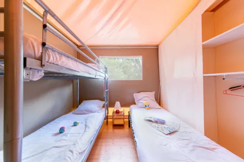 Location - Grand Lodge 25M² (2 Chambres) - image n°5 - Camping Coeur d'Ardèche