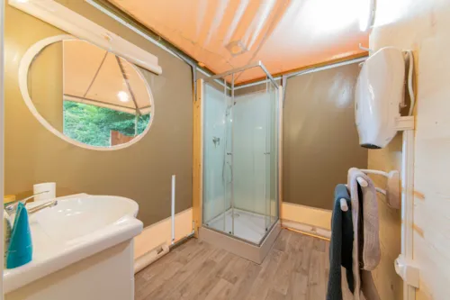 Location - Grand Lodge 25M² (2 Chambres) - image n°6 - Camping Coeur d'Ardèche