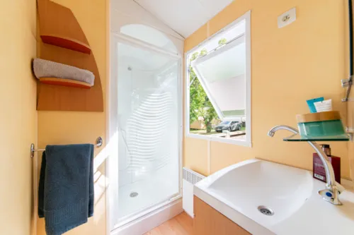 Accommodation - Mobil-Home 5/7 Places. Tv - image n°5 - Camping Coeur d'Ardèche